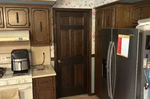 7 Bedford Ct, Clinton Township, NJ 08801 - Photo 6