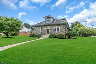 122 Aurora St, Lopatcong Township, NJ 08865 - Photo 2