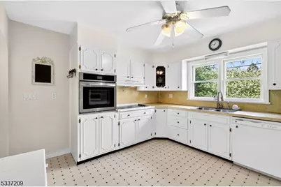 122 Aurora St, Lopatcong Township, NJ 08865 - Photo 28