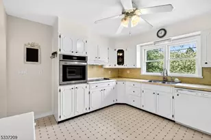 122 Aurora St, Lopatcong Township, NJ 08865 - Photo 28