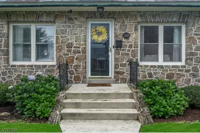 122 Aurora St, Lopatcong Township, NJ 08865 - Photo 4