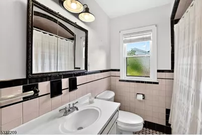 122 Aurora St, Lopatcong Township, NJ 08865 - Photo 32