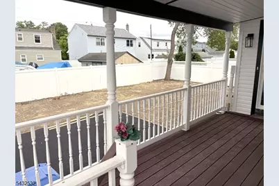 28 McKinley, Woodbridge Township, NJ 08830 - Photo 2