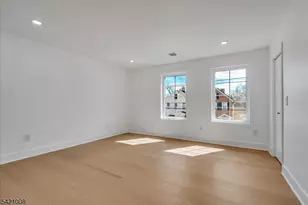 21 Cross St, Montclair, NJ 07042 - Photo 12