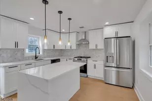 21 Cross St, Montclair, NJ 07042 - Photo 4