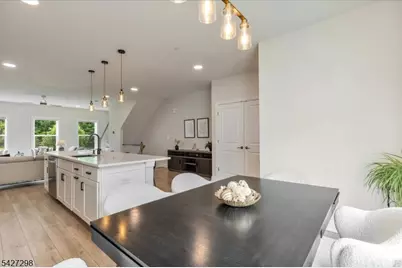 102 Abbe Rd, Little Falls Township, NJ 07424 - Photo 6
