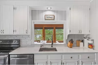 1052 Lakeside Dr East, Vernon Twp., NJ 07422 - Photo 12
