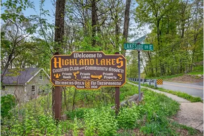 1052 Lakeside Dr East, Vernon Twp., NJ 07422 - Photo 28