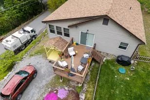1052 Lakeside Dr E, Vernon Twp., NJ 07422 - Photo 34