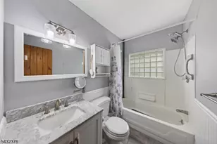 1052 Lakeside Dr E, Vernon Twp., NJ 07422 - Photo 16
