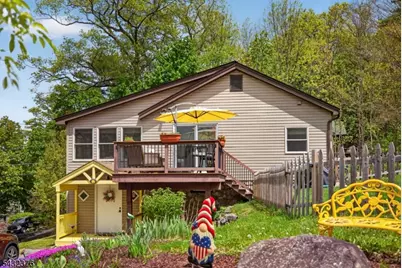 1052 Lakeside Dr East, Vernon Twp., NJ 07422 - Photo 38