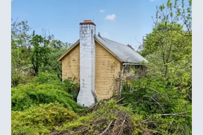 499 Edgewood Rd, Readington, NJ 08889 - Photo 4