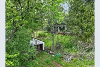 499 Edgewood Rd, Readington, NJ 08889 - Photo 16