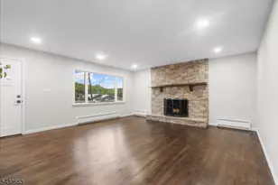 8 Cove Rd, Hopatcong, NJ 07843 - Photo 12