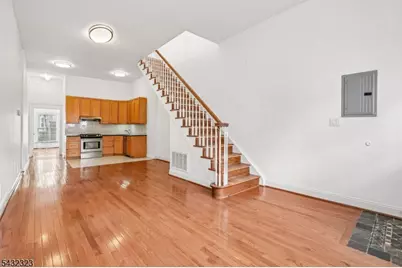 90 A Hackensack Plank Rd, Weehawken, NJ 07086 - Photo 8
