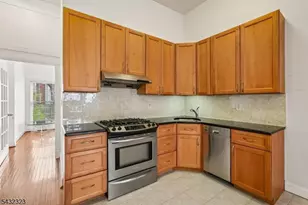 90A Hackensack Plank Rd, Weehawken, NJ 07086 - Photo 16
