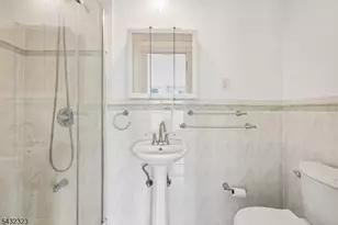 90A Hackensack Plank Rd, Weehawken, NJ 07086 - Photo 18