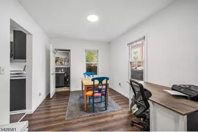 637 Union St, Orange, NJ 07050 - Photo 8