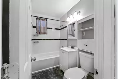 37 Hill St, Morristown, NJ 07960 - Photo 4