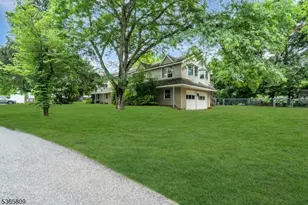 9 Mueller Ln, Franklin Township, NJ 07882 - Photo 38