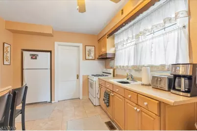 419 Oak St #2, Garwood, NJ 07027 - Photo 10