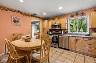 112 Pitt Rd, Springfield, NJ 07081 - Photo 8