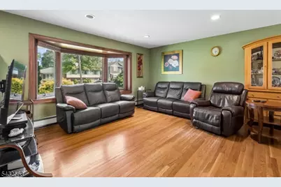 112 Pitt Rd, Springfield, NJ 07081 - Photo 4