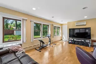 112 Pitt Rd, Springfield, NJ 07081 - Photo 10