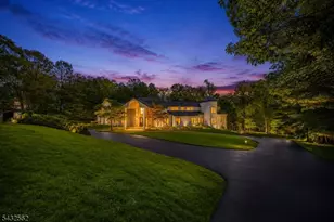 809 W Shore Dr, Kinnelon, NJ 07405 - Photo 1