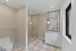 809 W Shore Dr, Kinnelon, NJ 07405 - Photo 32