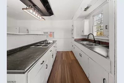 19 E Mill Rd, Washington Township, NJ 07853 - Photo 38