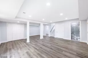 8 Sherwood Pl, Wharton, NJ 07885 - Photo 12