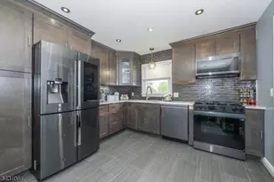 9 N 15th St, Hawthorne, NJ 07506 - Photo 12