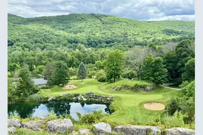 61 Briar Ct, Hardyston Township, NJ 07419 - Photo 4