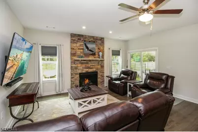 21 Harris Hawk Rd, Washington Township, NJ 07882 - Photo 12