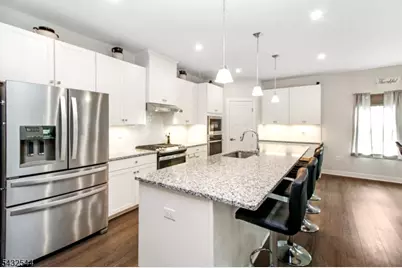 21 Harris Hawk Rd, Washington Township, NJ 07882 - Photo 6