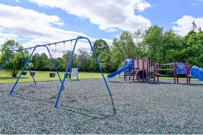 50 Chestnut St, Edison, NJ 08817 - Photo 30