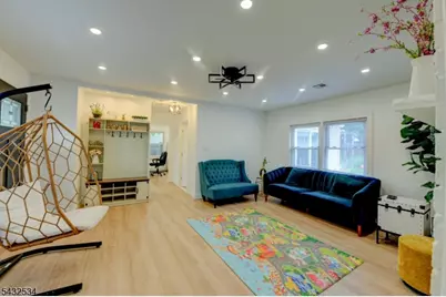 50 Chestnut St, Edison, NJ 08817 - Photo 4