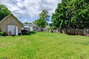 50 Chestnut St, Edison, NJ 08817 - Photo 28