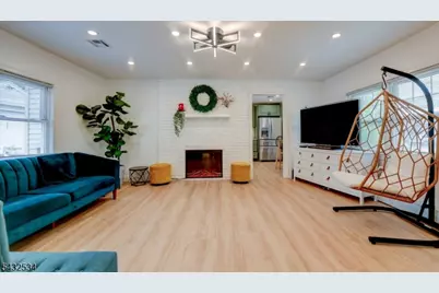 50 Chestnut St, Edison, NJ 08817 - Photo 24