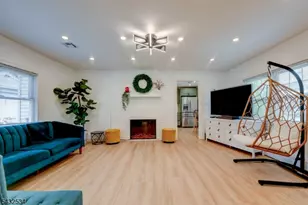 50 Chestnut St, Edison, NJ 08817 - Photo 24