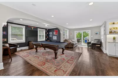 100 Center St, Clinton, NJ 08809 - Photo 18