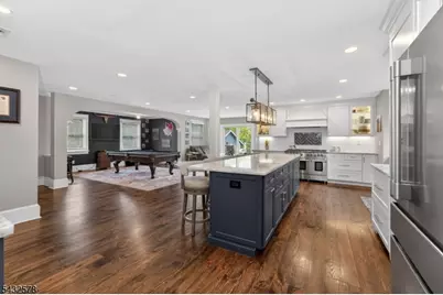 100 Center St, Clinton, NJ 08809 - Photo 12
