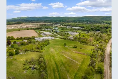 201 N Church Rd, Hardyston Township, NJ 07416 - Photo 2