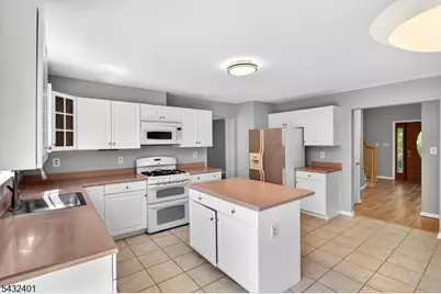 5 Campbell Rd, Hillsborough Township, NJ 08844 - Photo 10