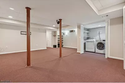 96 Jillian Blvd, Parsippany, NJ 07054 - Photo 16
