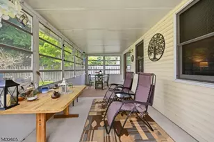 15 Orchard St, Bloomingdale, NJ 07403 - Photo 36