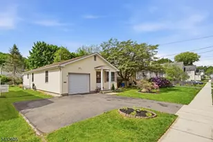 15 Orchard St, Bloomingdale, NJ 07403 - Photo 1