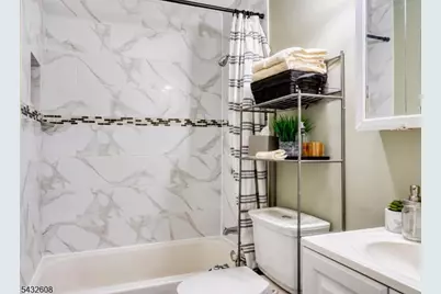 9 Tanglewood Ct #1, South Brunswick Township, NJ 08852 - Photo 12