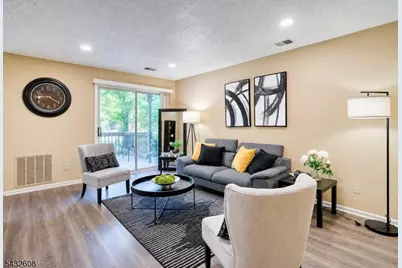 9 Tanglewood Ct #1, South Brunswick Township, NJ 08852 - Photo 4